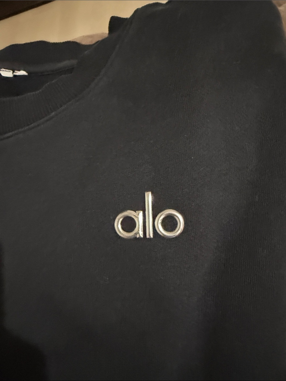 ALO Accolade Crewneck Sweatshirt - Picture 2 of 2
